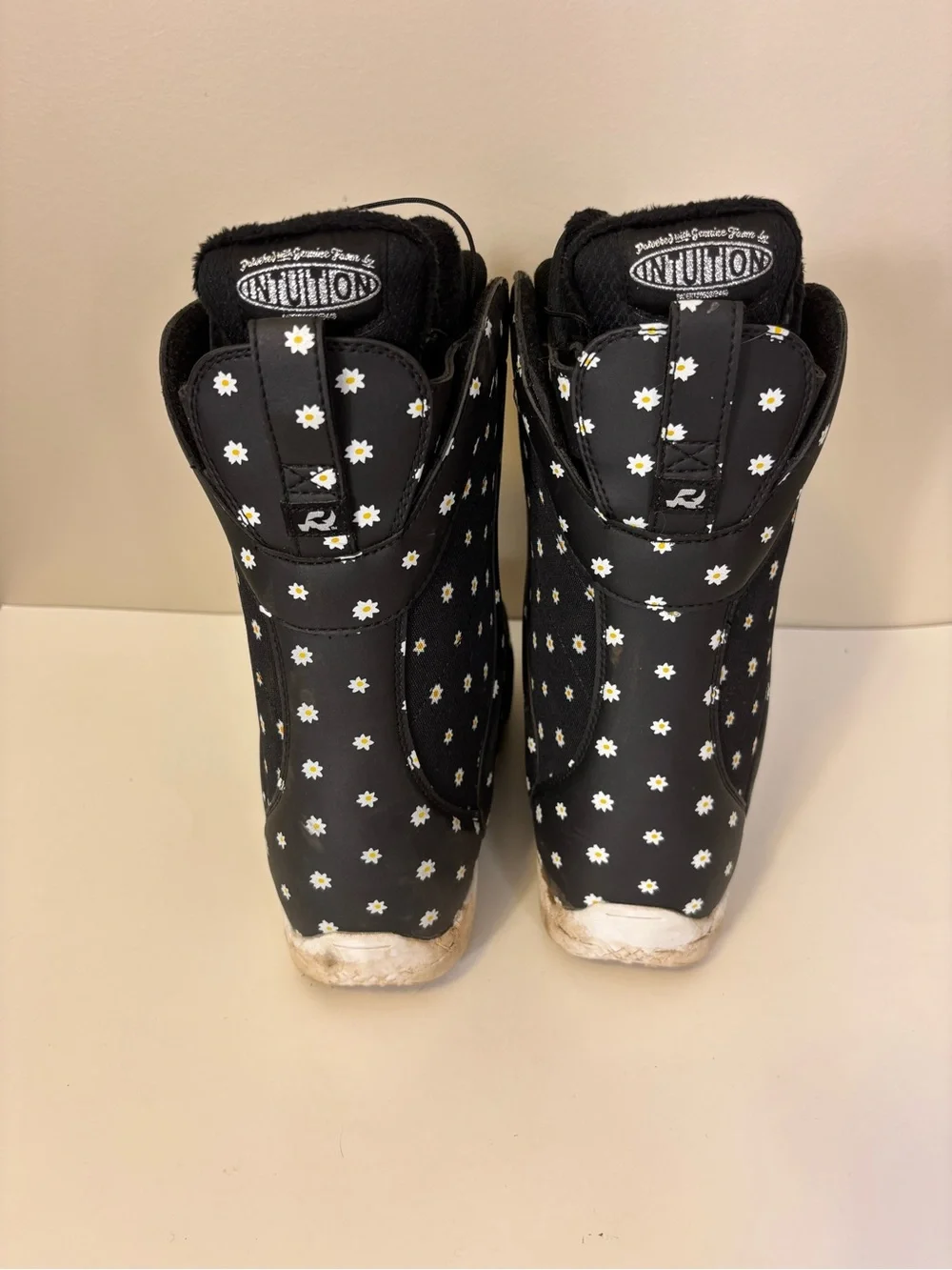 Ride x Sage Women’s Black Snowboard Boots with White Daisy Print 8